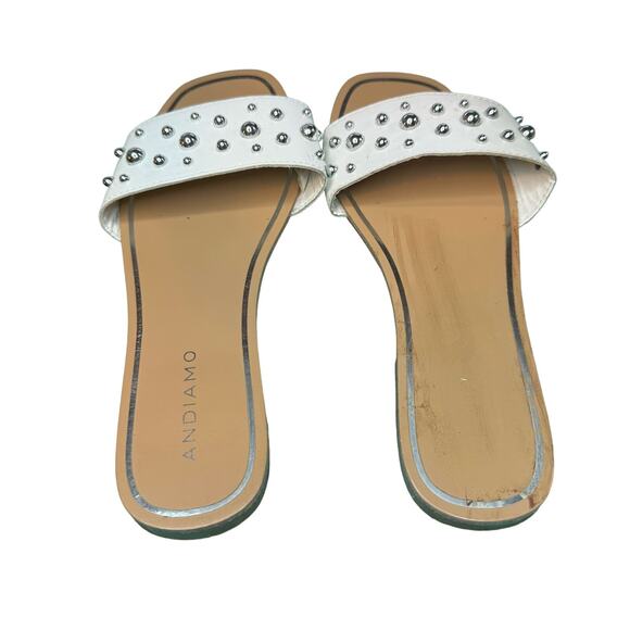 Andiamo White Pearle Slide-On Sandals Size 7W - Picture 4 of 5